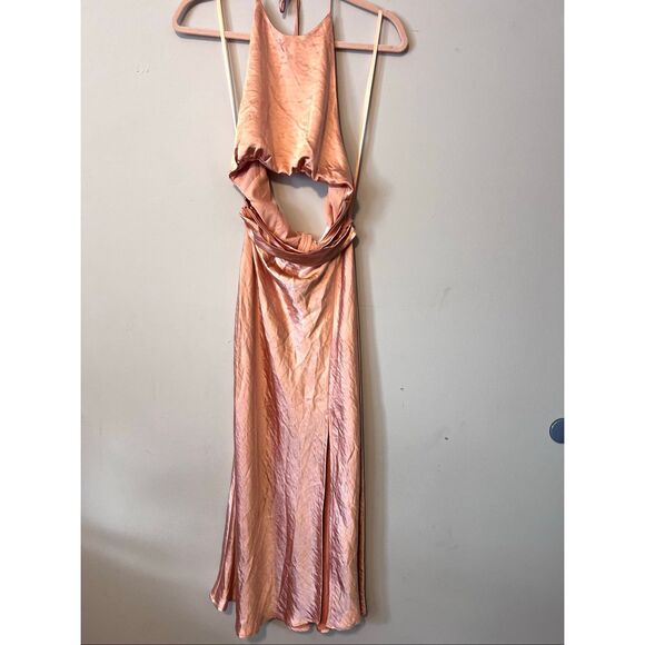 NWT Selfie Leslie Peach Halter Twist Top Waist Dress - Picture 3 of 8